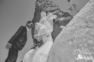 Santorini wedding photographer
