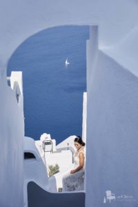 Santorini Sun rocks Wedding Photographer